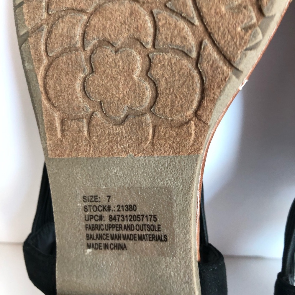 Bahama Bays Black Strappy Sandals Size 7 - Picture 4 of 6
